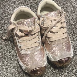 Kids shoes